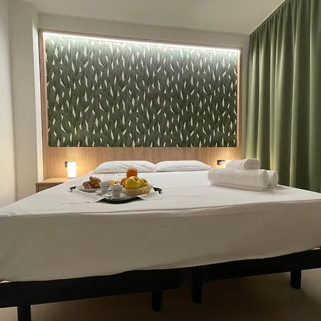 Отель Aquasole 3*